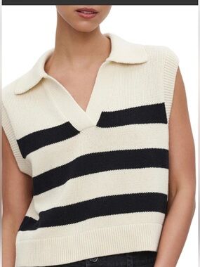 Velvet Cream Knit Collared Vest